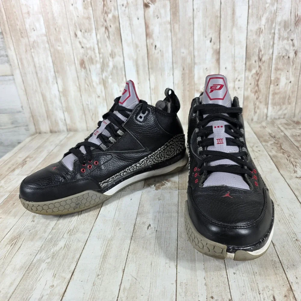 Jordan Spizike Basketball Shoes Black Red‎ Accent Sneakers Athletic Mens